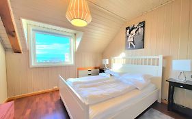 Sunset Penthouse, Fjord View & Parking